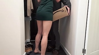 Lucky amazon delivery guy seduced by lonely divorced young gets blowjob and free sex as a tips.